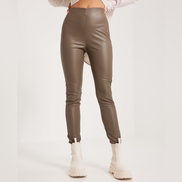 JJXX Megan Matte Faux Leather Elastic Waist Leggings - Picture 4 of 16